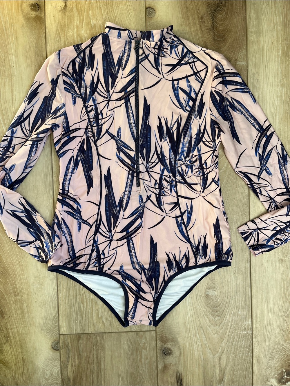 Lyra Leaf Print Long Sleeve One Piece Swimsuit Bathing Suit Pink Blue Size M